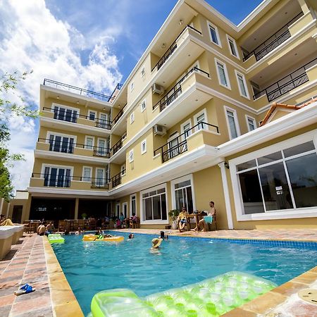 Mad Monkey Hostel Kampot (Adults Only) 외부 사진