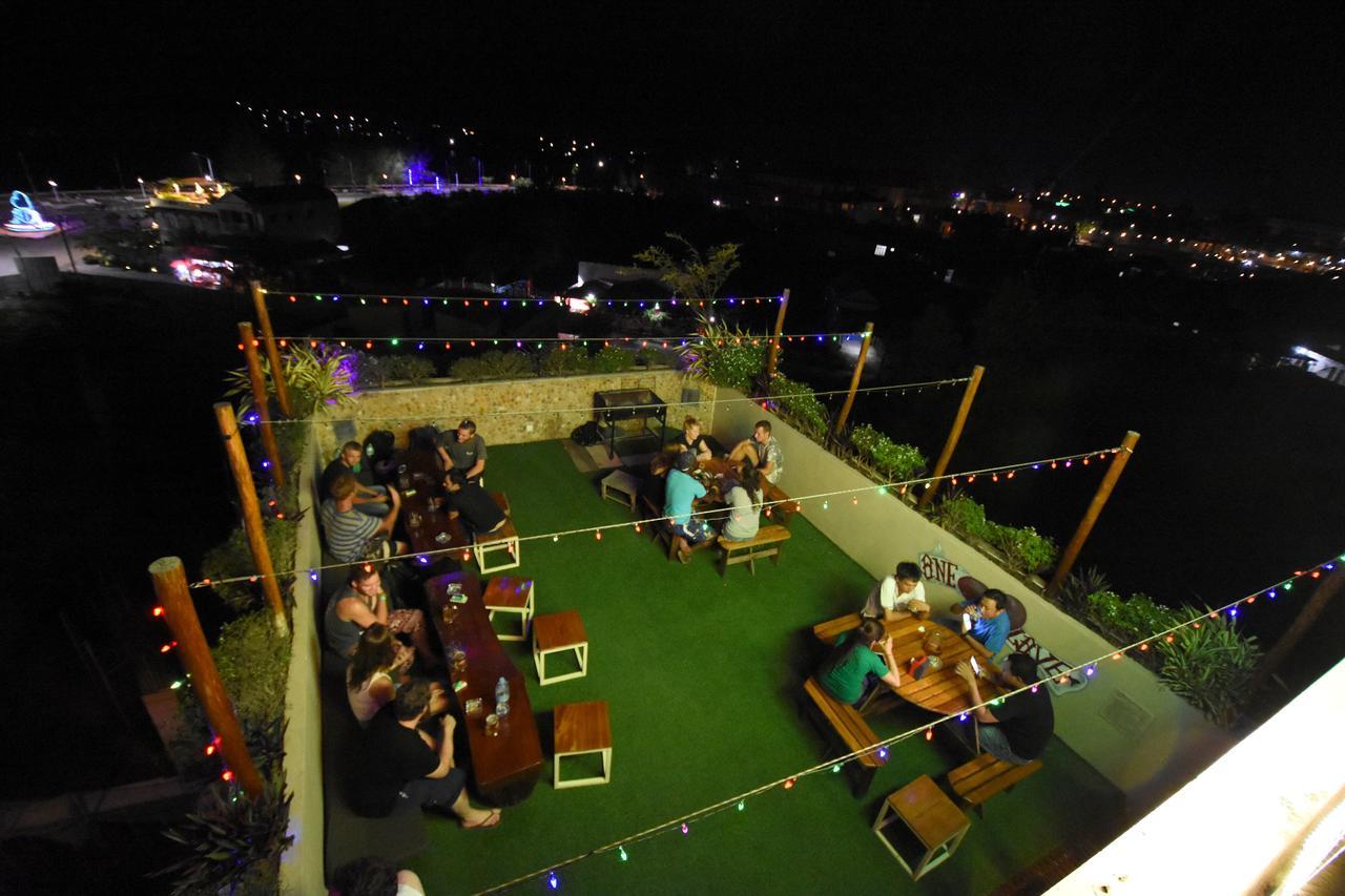 Mad Monkey Hostel Kampot (Adults Only) 외부 사진