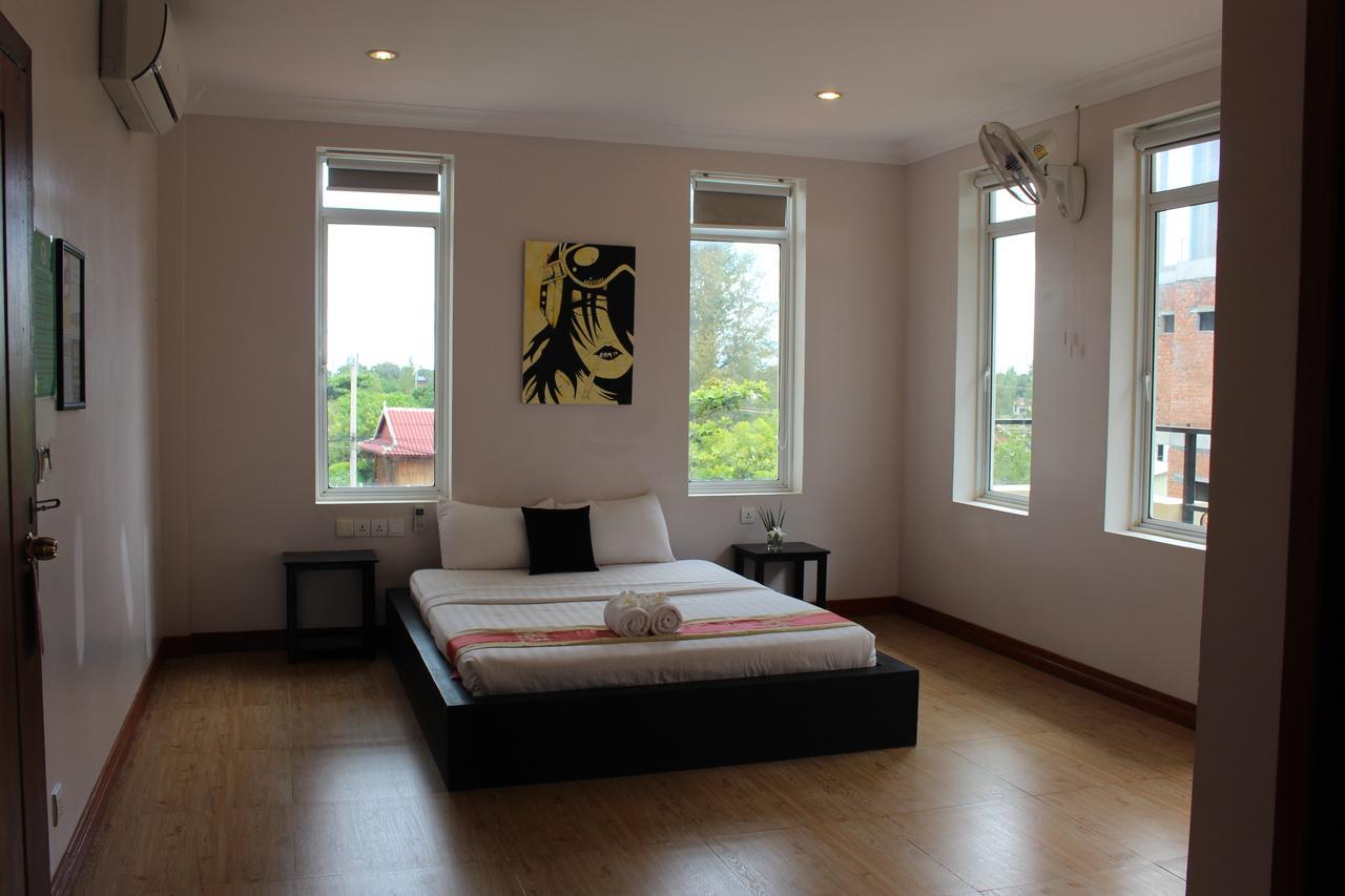 Mad Monkey Hostel Kampot (Adults Only) 외부 사진