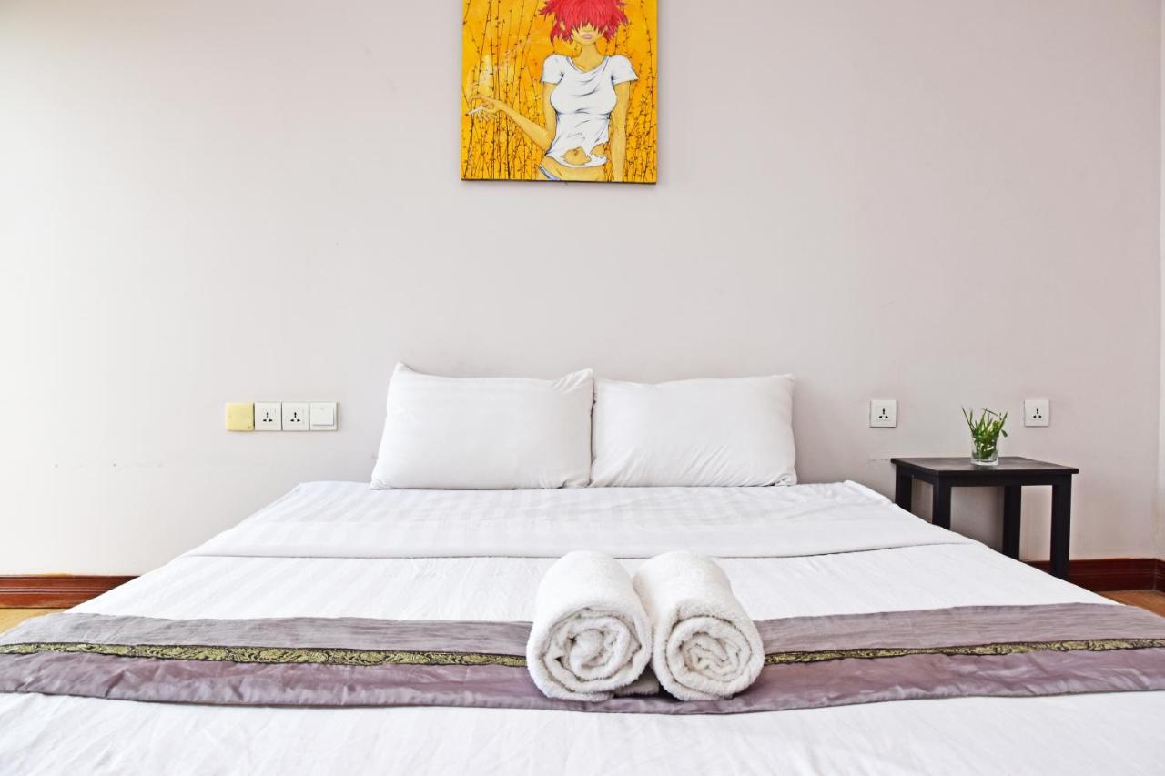 Mad Monkey Hostel Kampot (Adults Only) 외부 사진