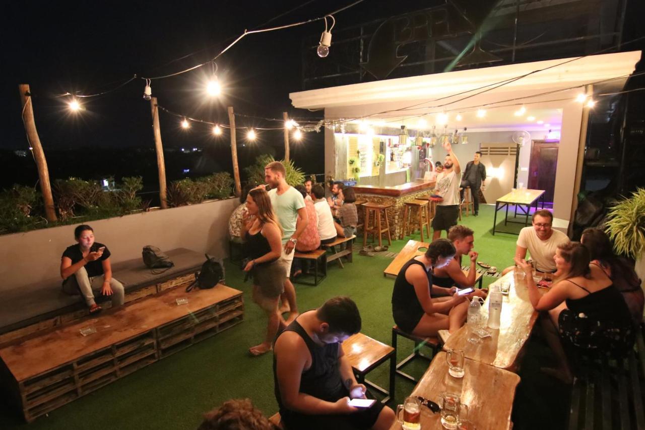 Mad Monkey Hostel Kampot (Adults Only) 외부 사진