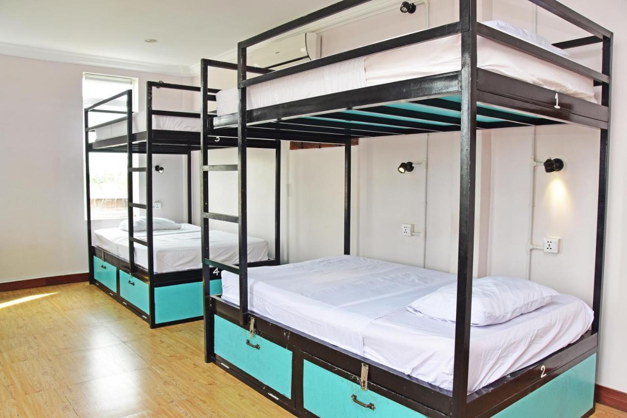 Mad Monkey Hostel Kampot (Adults Only) 외부 사진