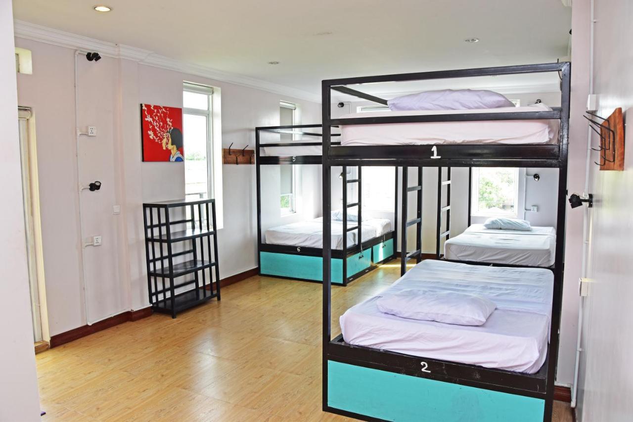 Mad Monkey Hostel Kampot (Adults Only) 외부 사진