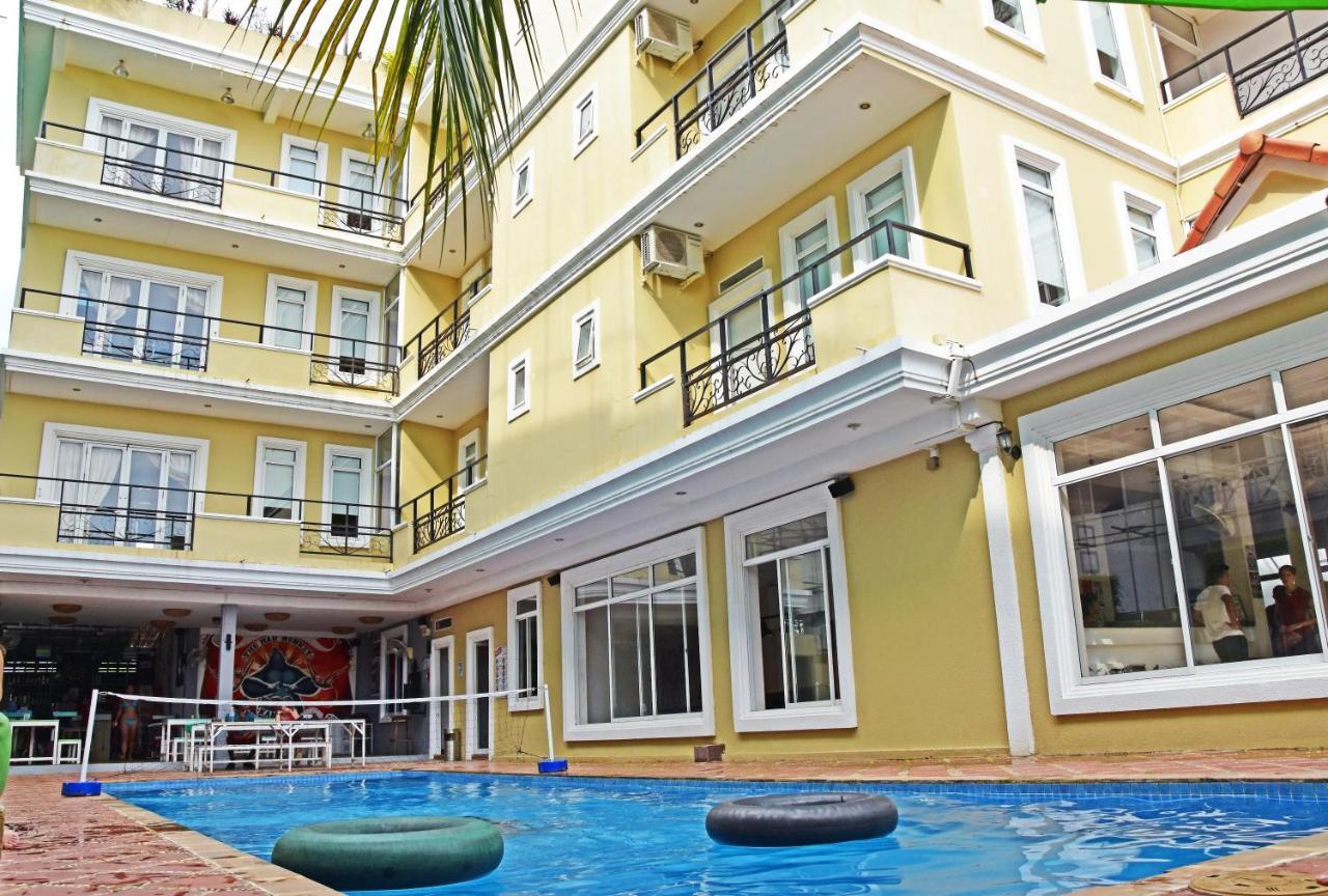 Mad Monkey Hostel Kampot (Adults Only) 외부 사진