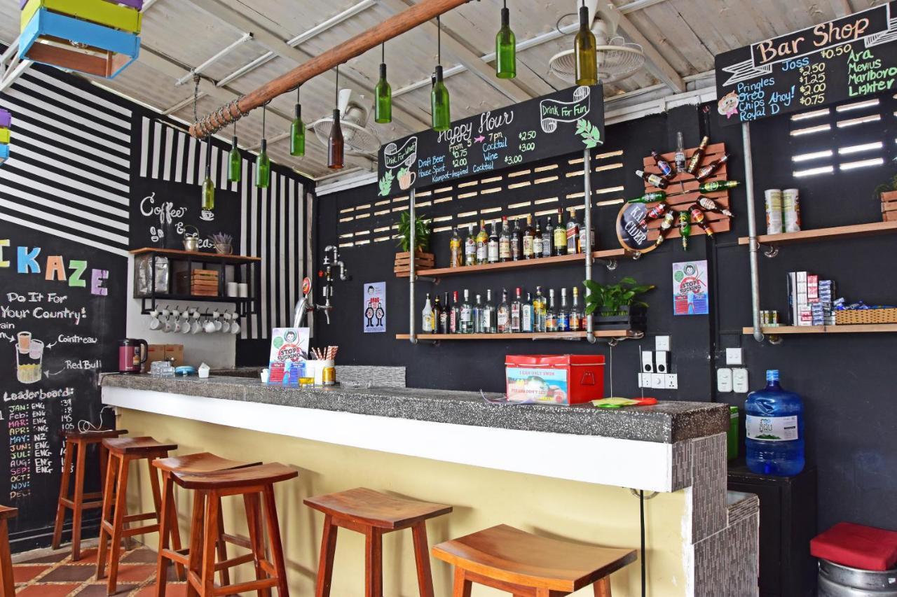 Mad Monkey Hostel Kampot (Adults Only) 외부 사진