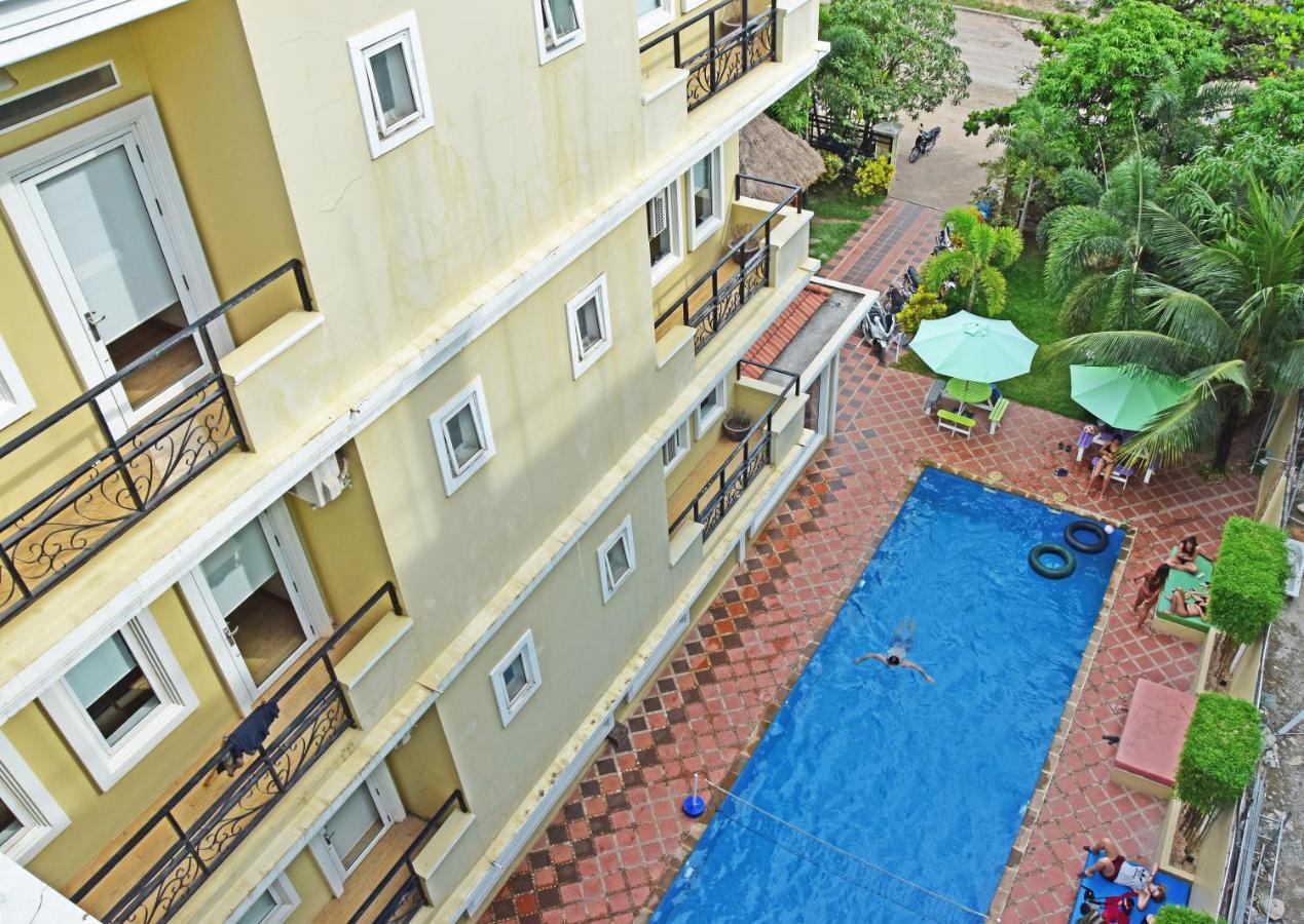 Mad Monkey Hostel Kampot (Adults Only) 외부 사진